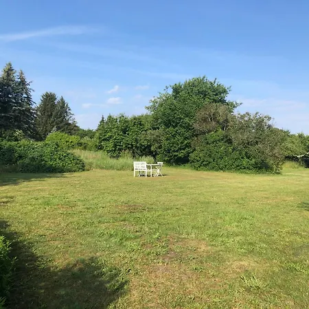 Gartenblick Im Schwalbennest