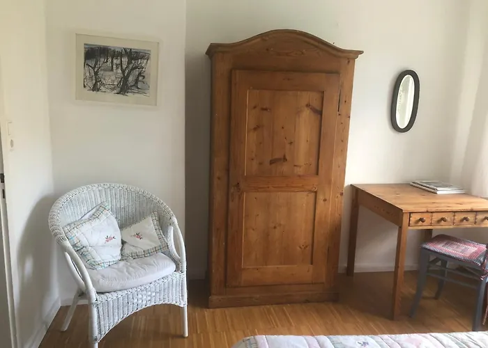 Gartenblick Im Schwalbennest