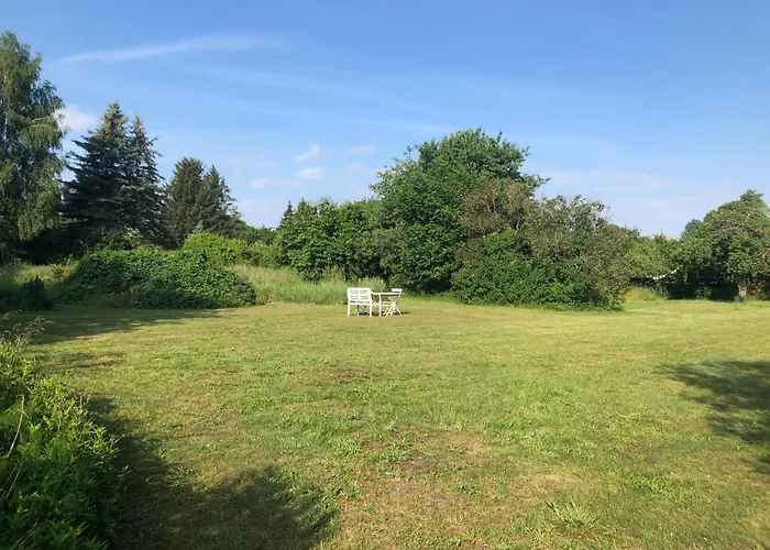 Gartenblick Im Schwalbennest
